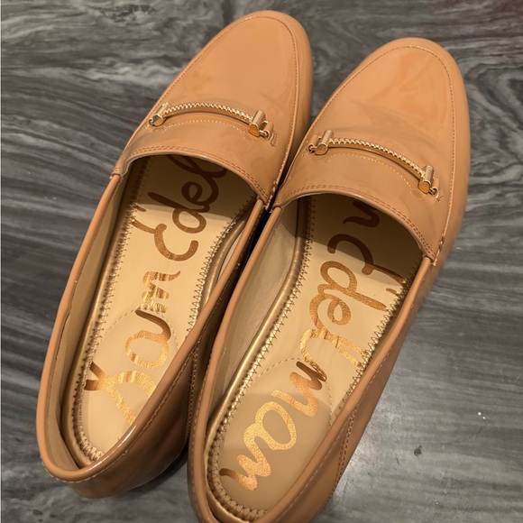 Sam Edelman Tan Loafers with Gold Detail - Picture 1 of 5
